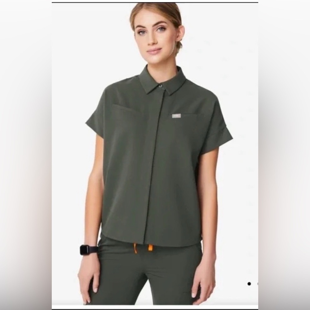 ❌SOLD❌ Moss Elmina scrub top